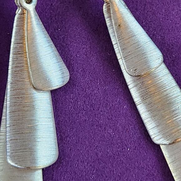 🩵Premier "Beach Glass" Silver Plated Dangling Earrings - Picture 3 of 7